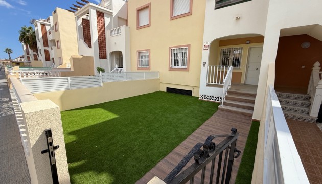 Resale - Townhouse - Cabo Roig