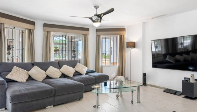 Resale - Villen
 - Catral