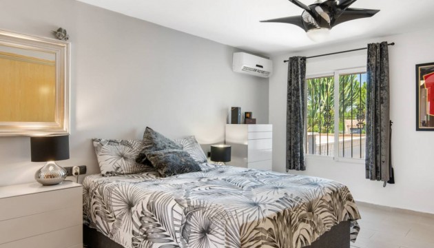 Resale - Villen
 - Catral