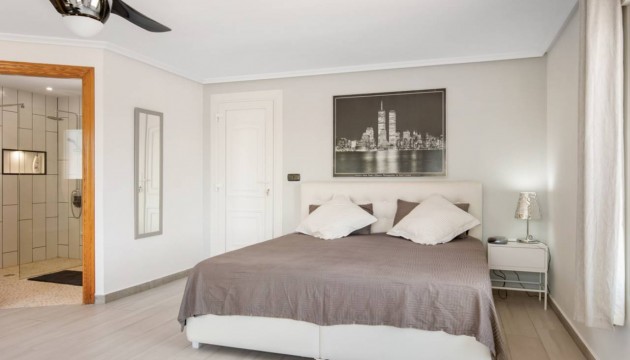 Resale - Villen
 - Catral