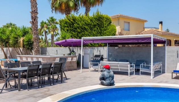 Resale - Villen
 - Catral