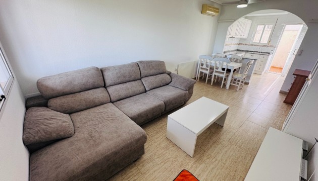 Revente - Townhouse - Daya Nueva