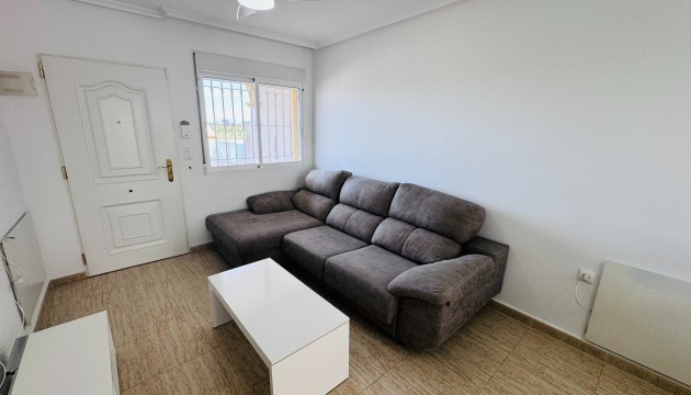 Revente - Townhouse - Daya Nueva