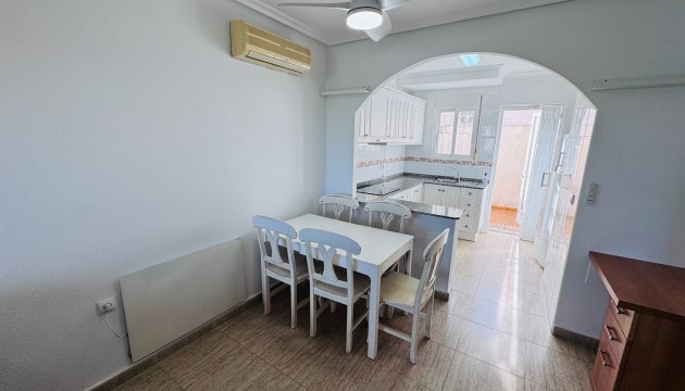 Revente - Townhouse - Daya Nueva