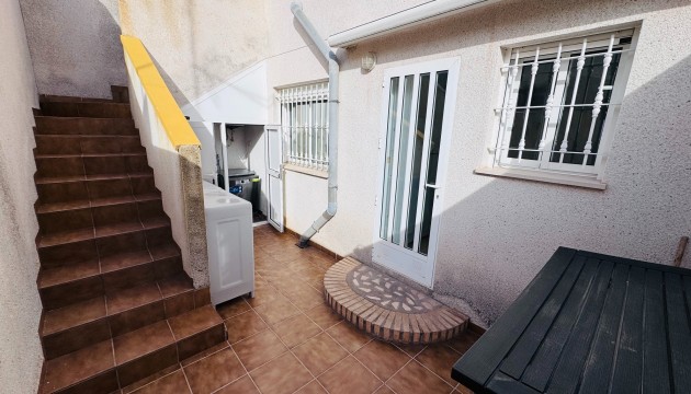 Revente - Townhouse - Daya Nueva