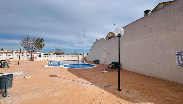 Revente - Townhouse - Daya Nueva