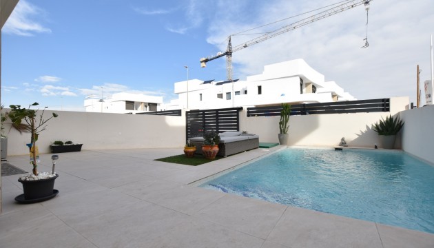 Venta - Villas
 - Los Montesinos