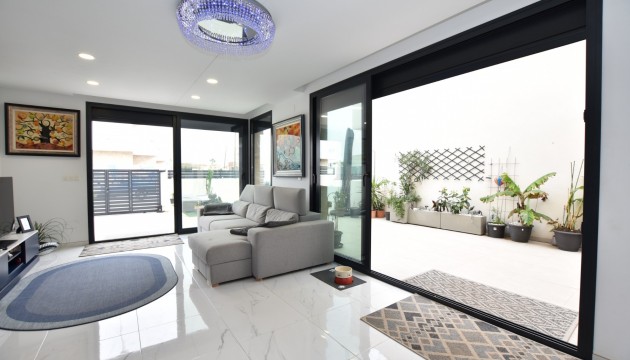 Venta - Villas
 - Los Montesinos