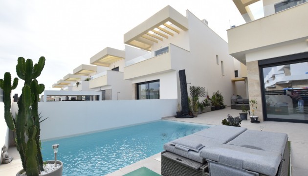 Venta - Villas
 - Los Montesinos