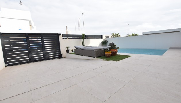 Venta - Villas
 - Los Montesinos