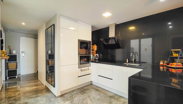 Sale - Apartment - Los Altos