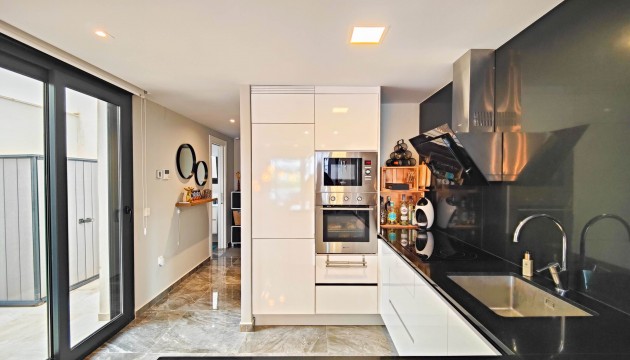 Sale - Apartment - Los Altos