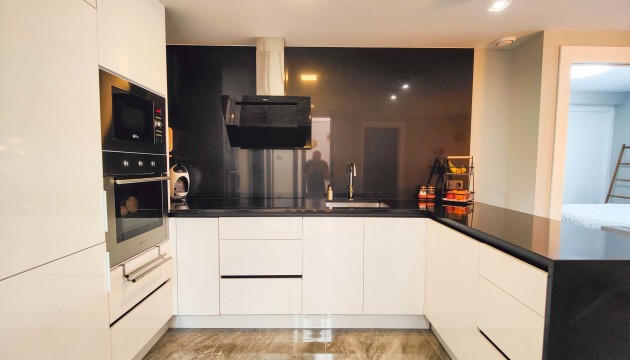 Sale - Apartment - Los Altos