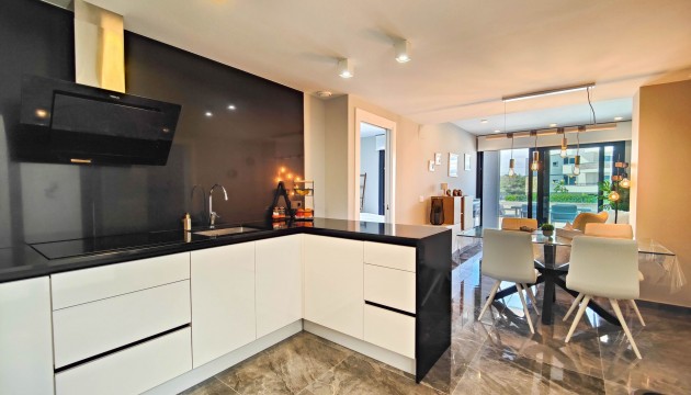 Sale - Apartment - Los Altos