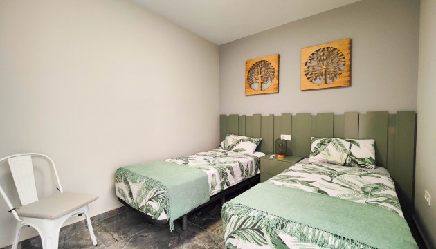 Sale - Apartment - Los Altos