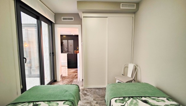 Sale - Apartment - Los Altos