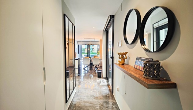 Sale - Apartment - Los Altos