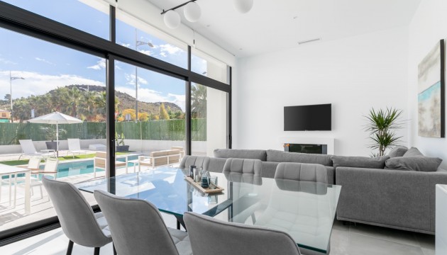 New Build - Villen
 - Calasparra