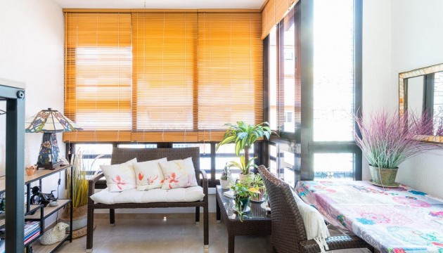 Sale - Apartment - Torrevieja - Centro