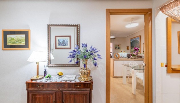 Sale - Apartment - Torrevieja - Centro