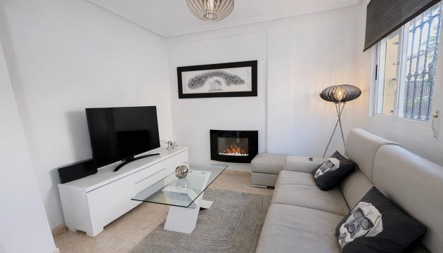 Revente - Maison de ville - La Zenia