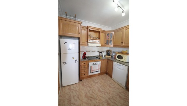 Resale - Townhouse - Las Filipinas