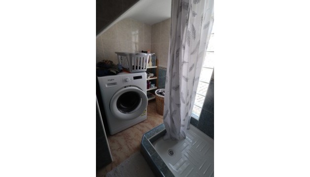 Resale - Townhouse - Las Filipinas