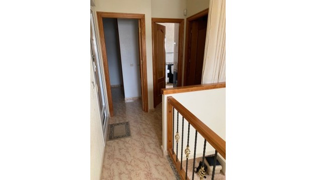 Resale - Townhouse - Las Filipinas