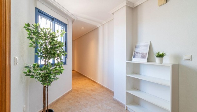 Sale - Apartment - Torrevieja - Centro
