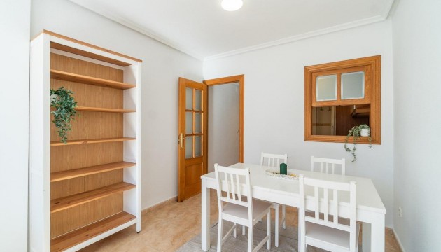 Sale - Apartment - Torrevieja - Centro