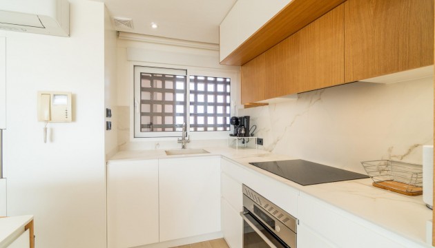 Sale - Apartment - Guardamar del Segura - Puerto Deportivo