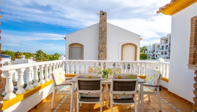 Resale - Villen
 - Villamartin - Villamartín