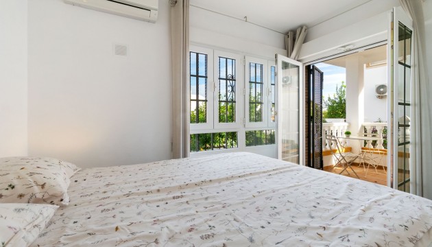 Resale - Villen
 - Villamartin - Villamartín