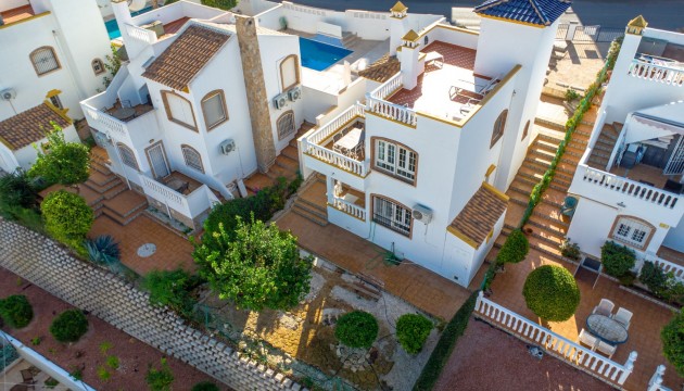 Resale - Villen
 - Villamartin - Villamartín