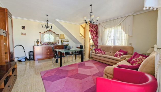 Resale - Villen
 - Las Filipinas