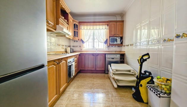 Resale - Villen
 - Las Filipinas