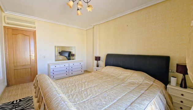 Resale - Villen
 - Las Filipinas