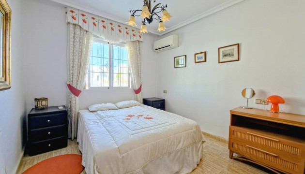 Resale - Villen
 - Las Filipinas