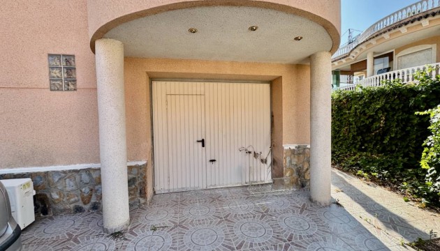 Resale - Villen
 - Benferri