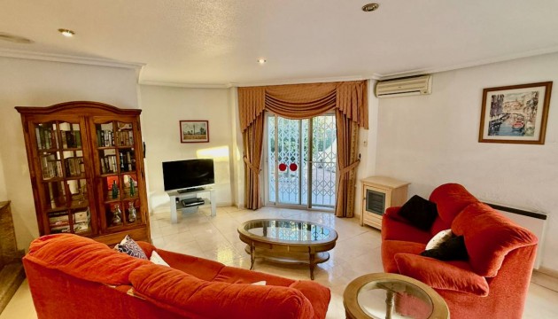 Resale - Villen
 - Benferri