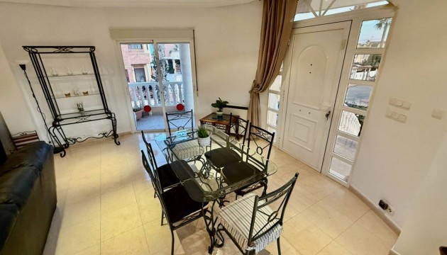 Resale - Villen
 - Benferri