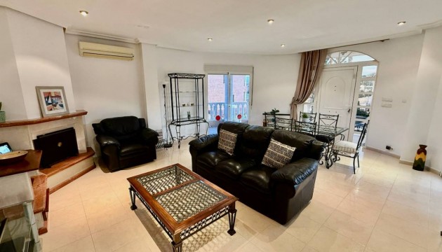 Resale - Villen
 - Benferri