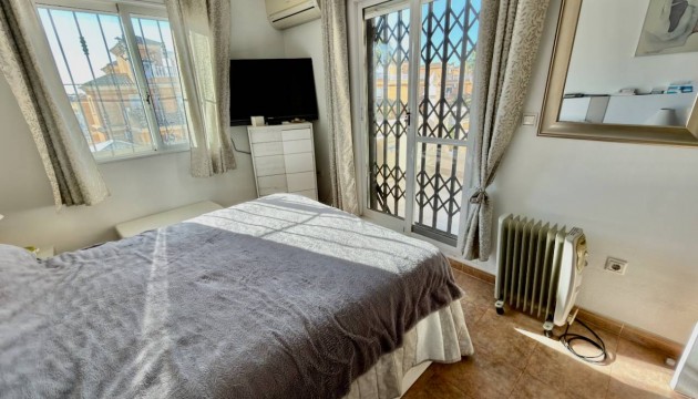 Revente - Villa's
 - Lo Crispin