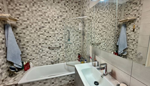 Revente - Villa's
 - Lo Crispin