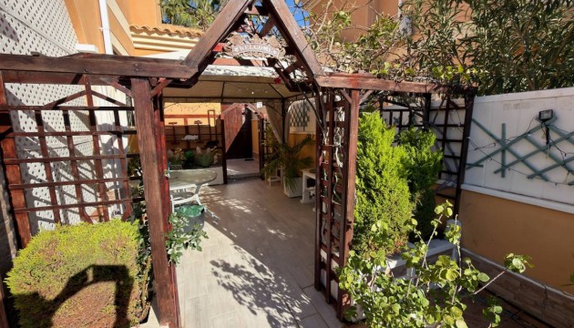 Revente - Villa's
 - Lo Crispin