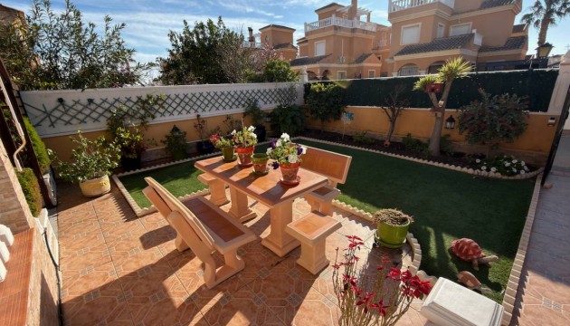 Revente - Villa's
 - Lo Crispin