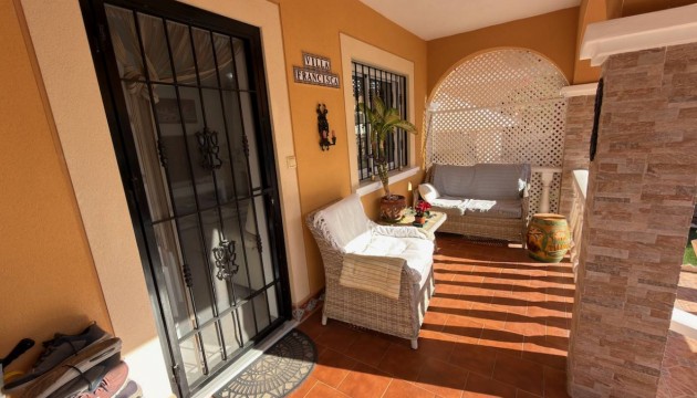 Revente - Villa's
 - Lo Crispin