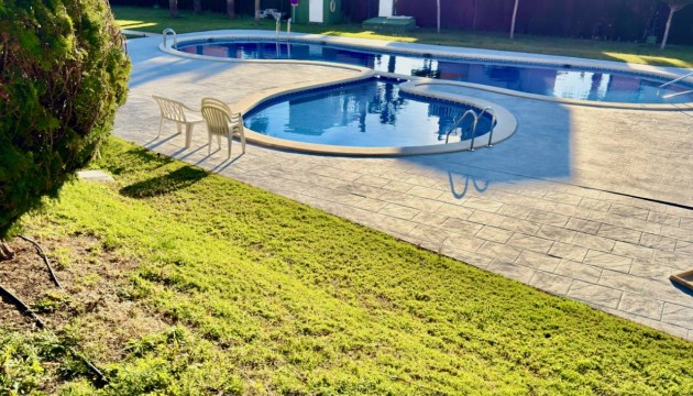 Revente - Villa's
 - Lo Crispin