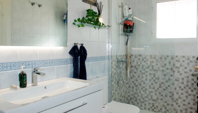 Resale - Townhouse - Villamartin - PAU 8