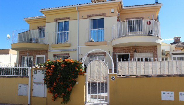 Resale - Townhouse - Villamartin - PAU 8